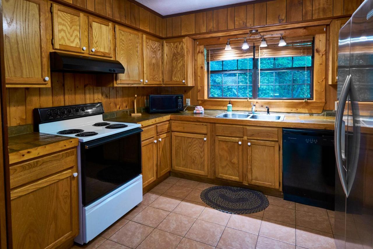 A Cabin In The Woods Pigeon Forge Exteriör bild