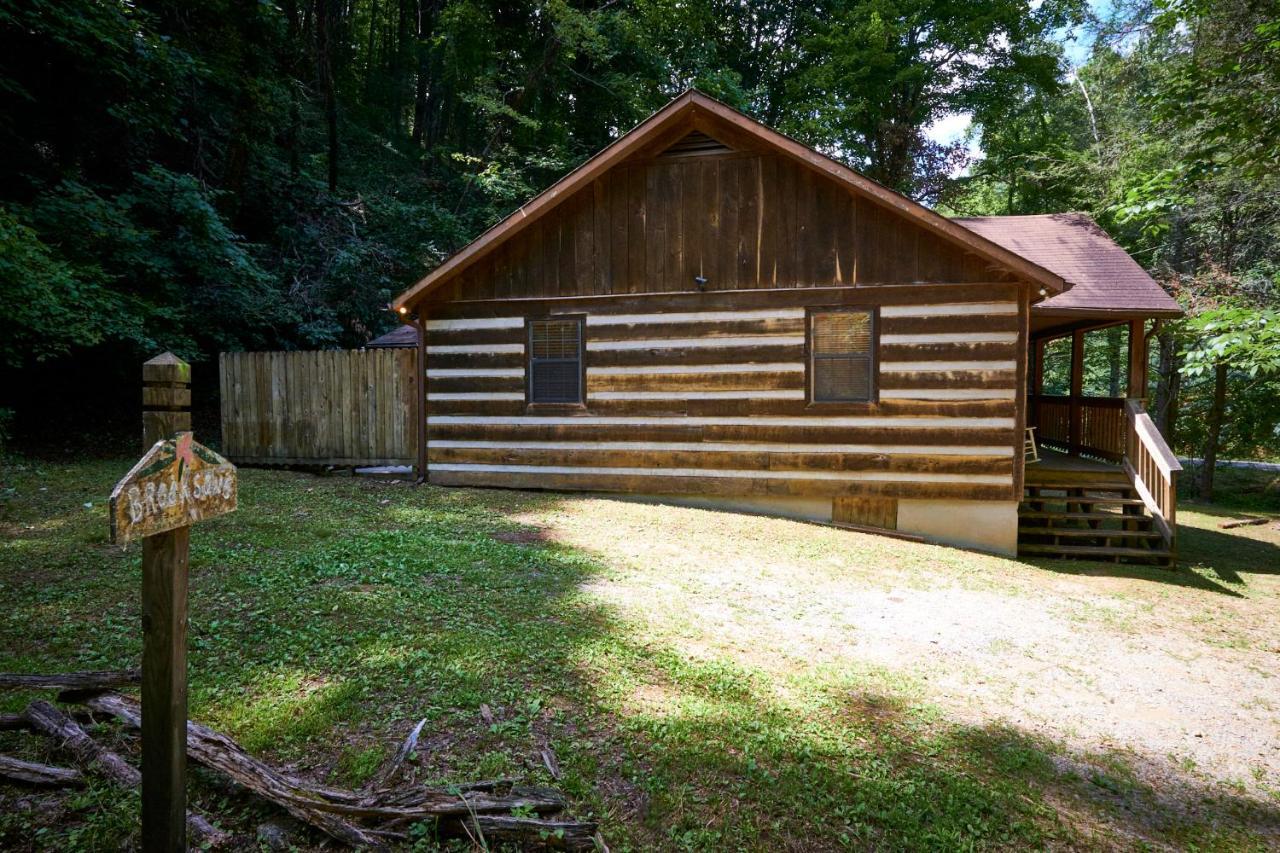 A Cabin In The Woods Pigeon Forge Exteriör bild