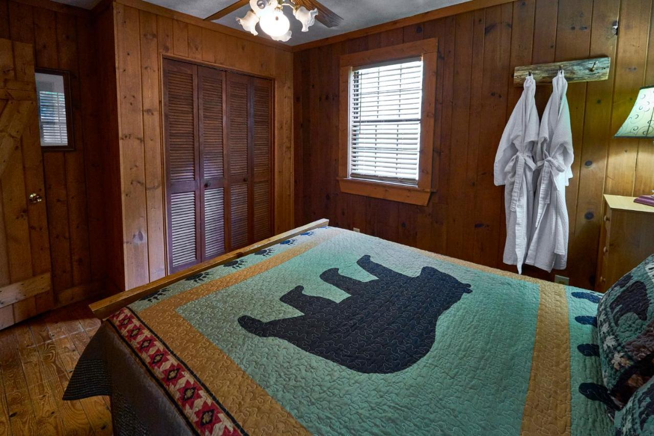 A Cabin In The Woods Pigeon Forge Exteriör bild
