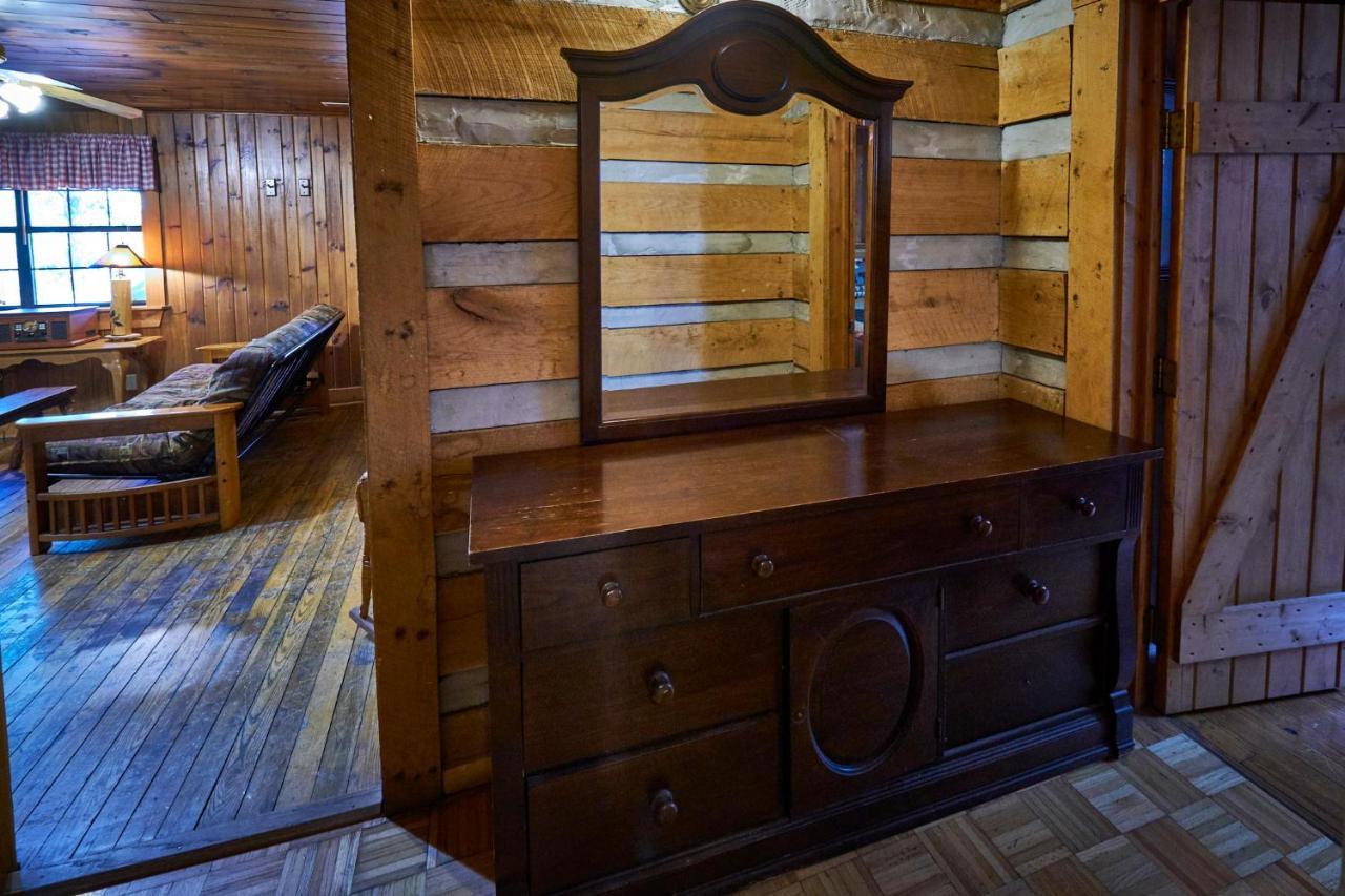 A Cabin In The Woods Pigeon Forge Exteriör bild