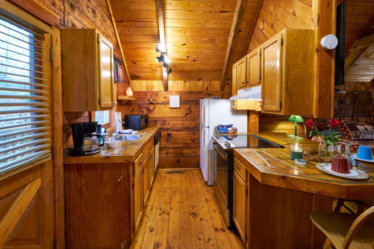 A Cabin In The Woods Pigeon Forge Exteriör bild