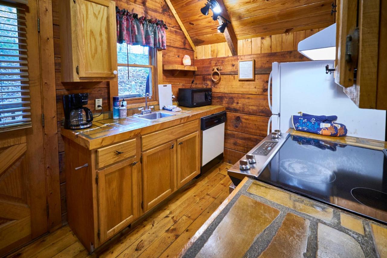 A Cabin In The Woods Pigeon Forge Exteriör bild