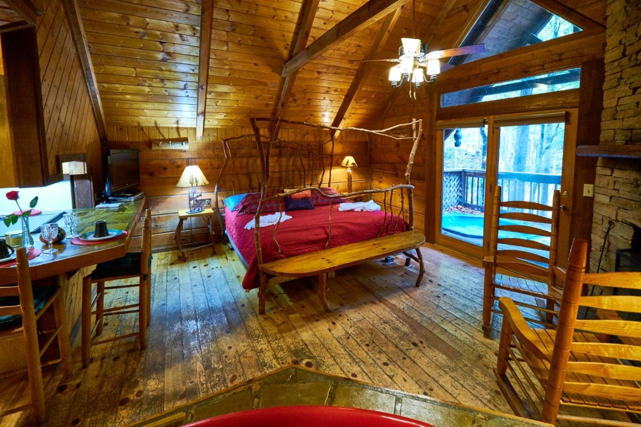 A Cabin In The Woods Pigeon Forge Exteriör bild